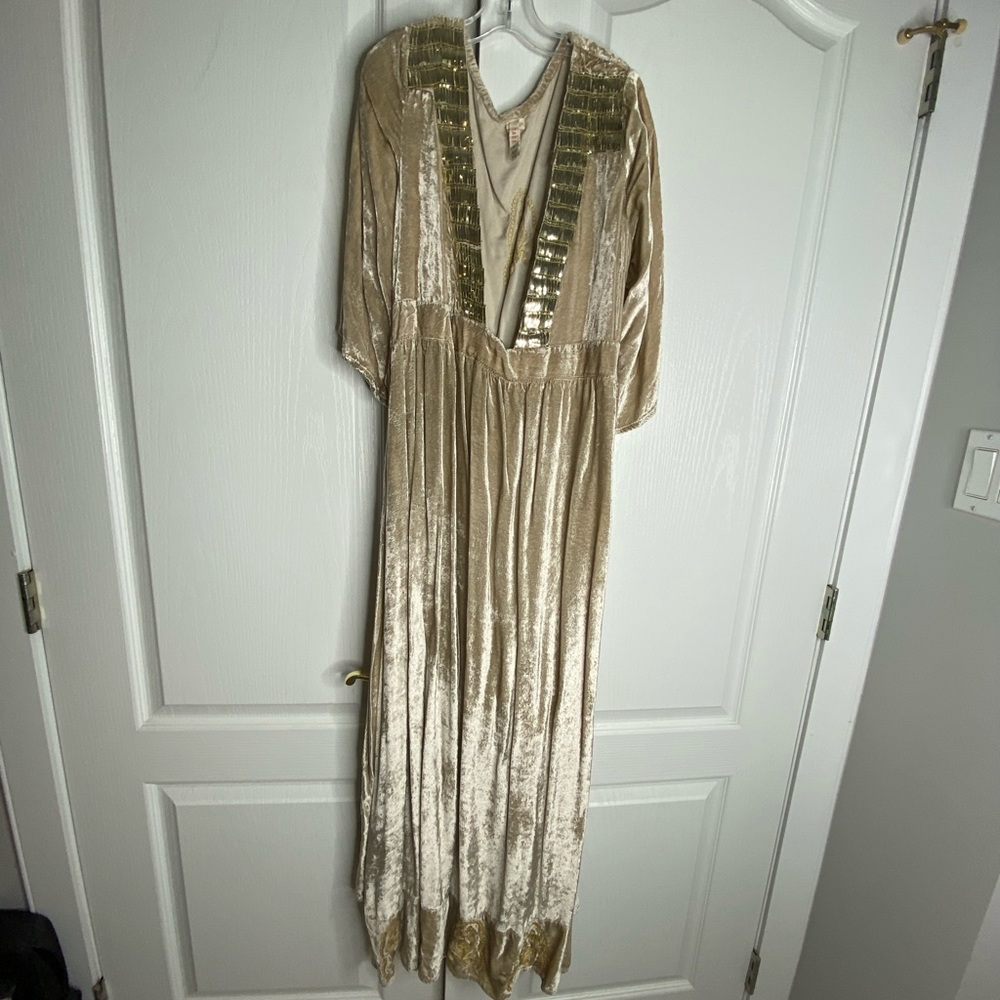 Raga velvet deep neckline dress
